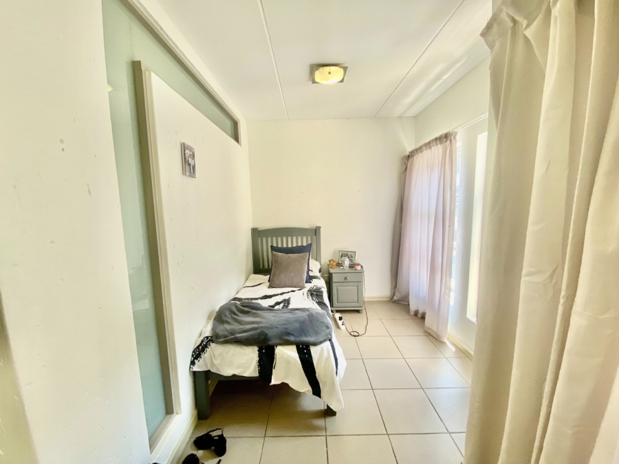 1 Bedroom Property for Sale in Mooivallei Park North West
